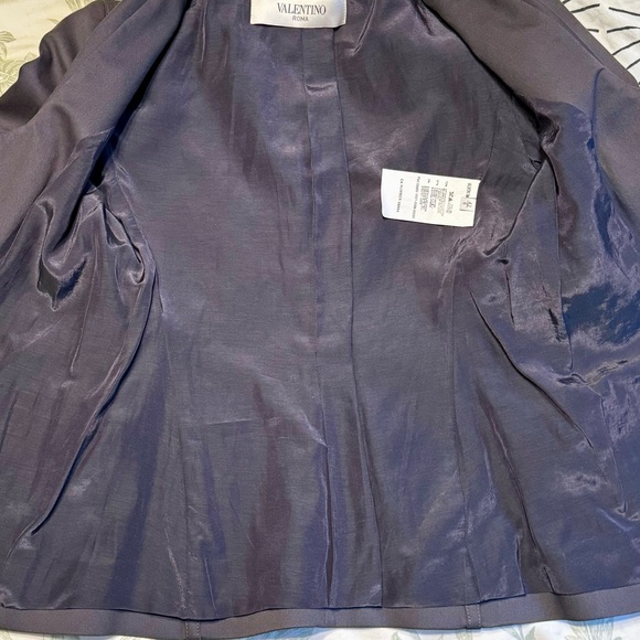 VTG Valentino Roma Sweetheart Neckline Jacket w/ 3D Hexagon Buttons - Picture 11 of 15